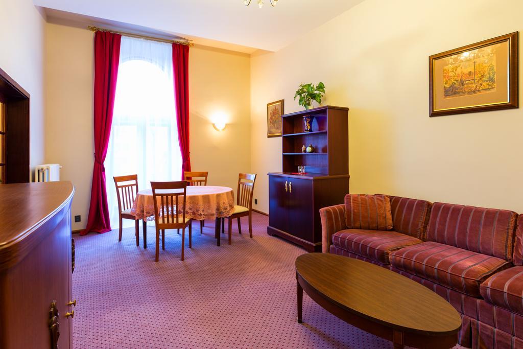 Hotel Continental Plzen Ngoại thất bức ảnh