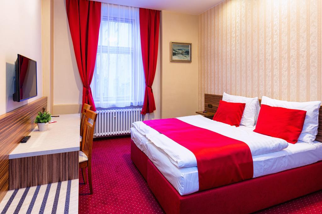 Hotel Continental Plzen Ngoại thất bức ảnh