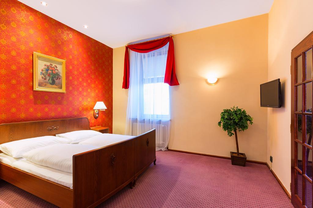 Hotel Continental Plzen Ngoại thất bức ảnh