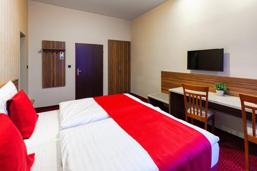 Hotel Continental Plzen Ngoại thất bức ảnh