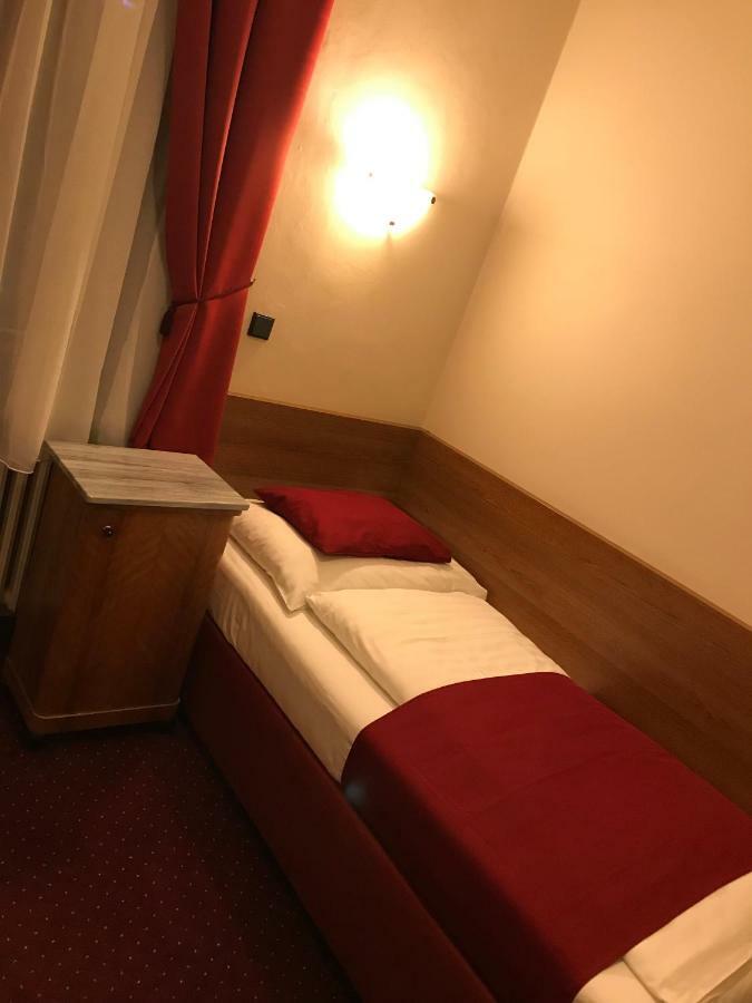 Hotel Continental Plzen Ngoại thất bức ảnh